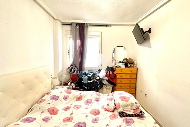 Tweedehands - Appartement / flat -
Torrevieja - Estacion de autobuses