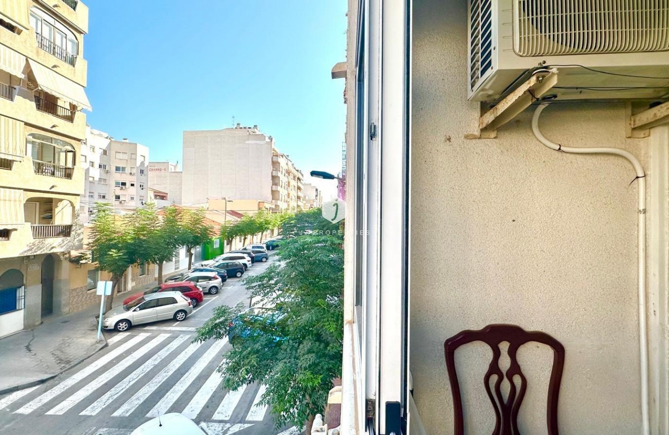 Tweedehands - Appartement / flat -
Torrevieja