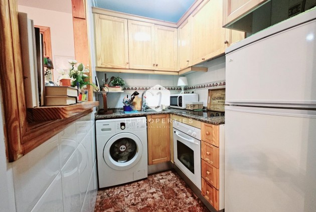 Tweedehands - Appartement / flat -
Torrevieja - Estacion de autobuses