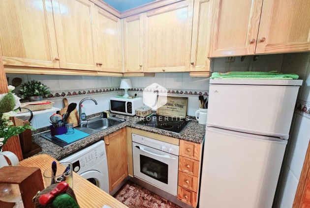 Tweedehands - Appartement / flat -
Torrevieja - Estacion de autobuses