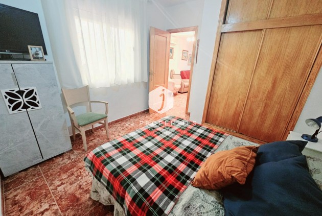 Tweedehands - Appartement / flat -
Torrevieja - Estacion de autobuses