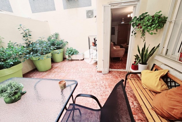 Tweedehands - Appartement / flat -
Torrevieja - Estacion de autobuses