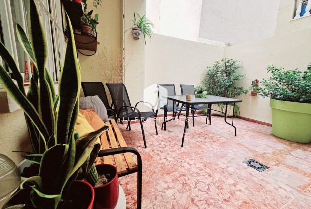 Tweedehands - Appartement / flat -
Torrevieja - Estacion de autobuses