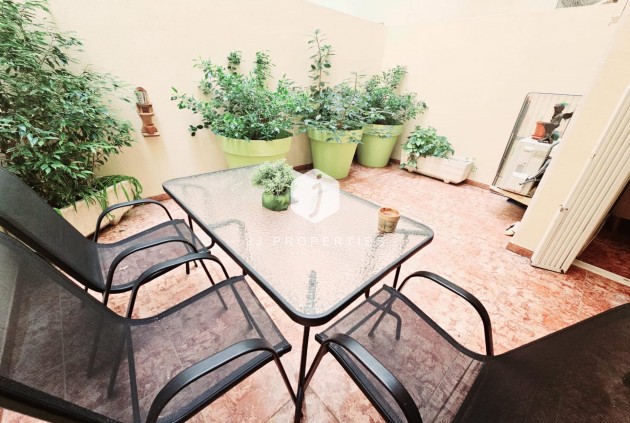 Tweedehands - Appartement / flat -
Torrevieja - Estacion de autobuses