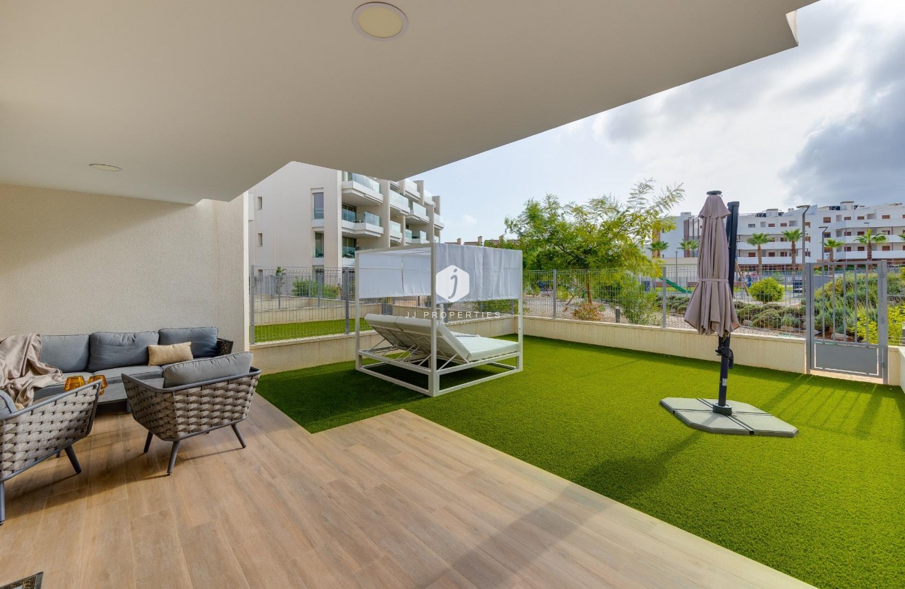 Tweedehands - Appartement / flat -
Orihuela Costa - Villamartín-las Filipinas