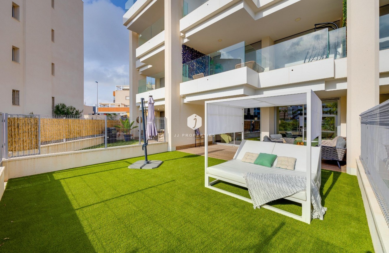 Tweedehands - Appartement / flat -
Orihuela Costa - Villamartín-las Filipinas