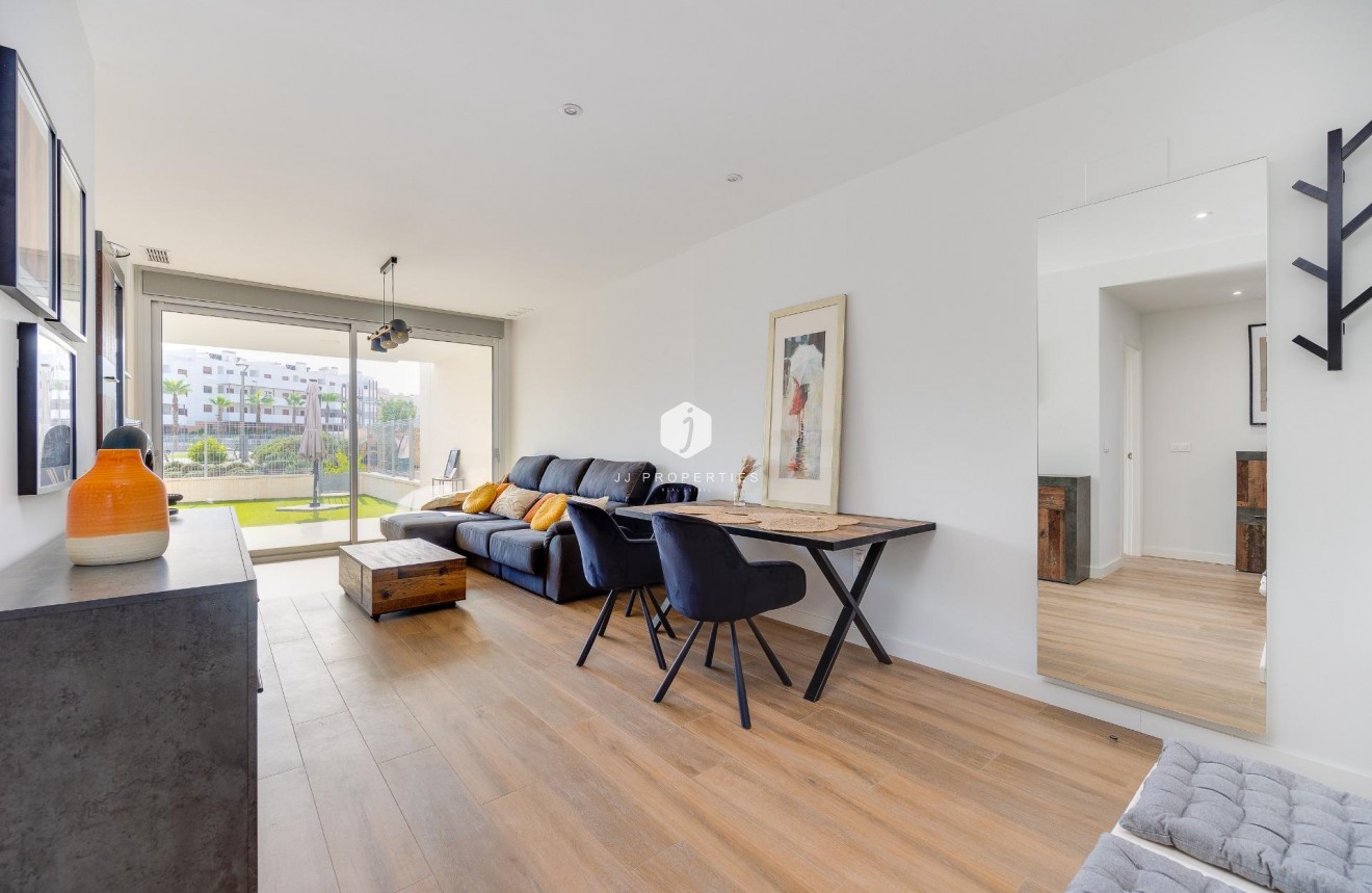 Tweedehands - Appartement / flat -
Orihuela Costa - Villamartín-las Filipinas