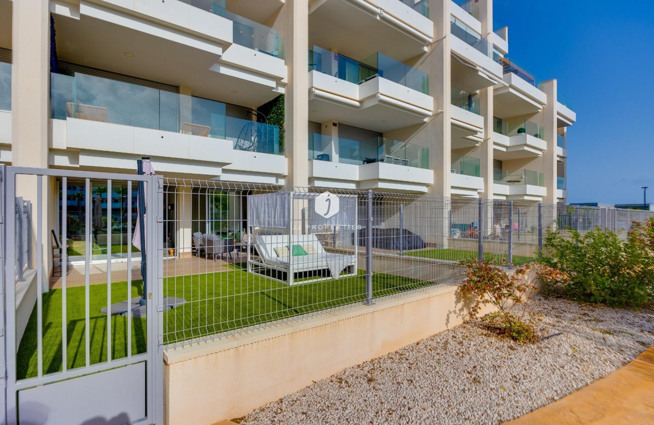 Tweedehands - Appartement / flat -
Orihuela Costa - Villamartín-las Filipinas