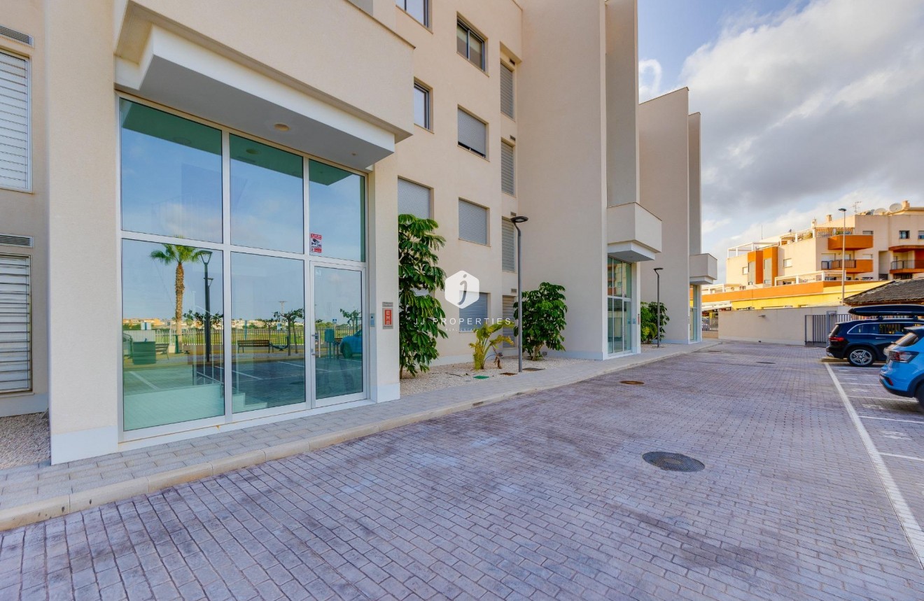 Tweedehands - Appartement / flat -
Orihuela Costa - Villamartín-las Filipinas