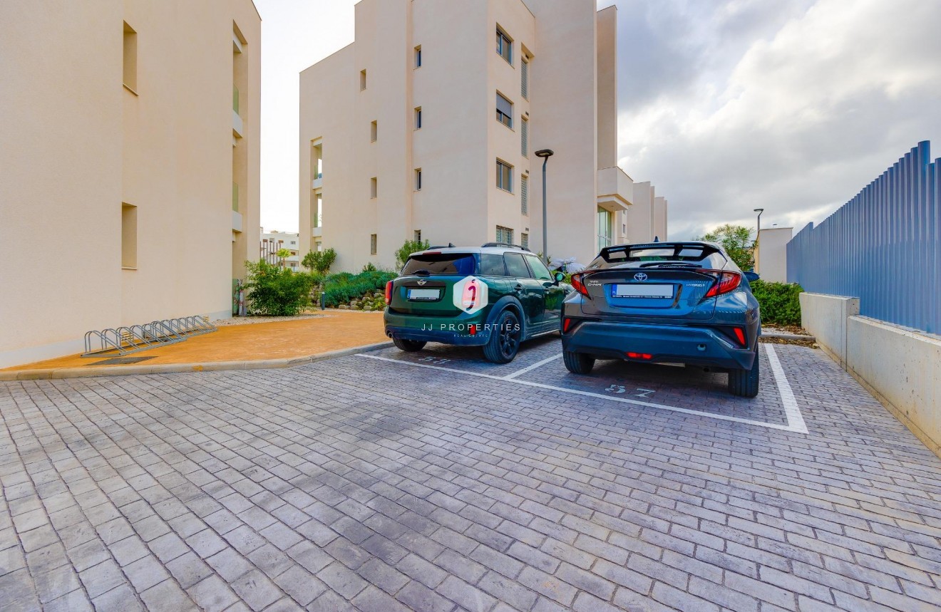 Tweedehands - Appartement / flat -
Orihuela Costa - Villamartín-las Filipinas