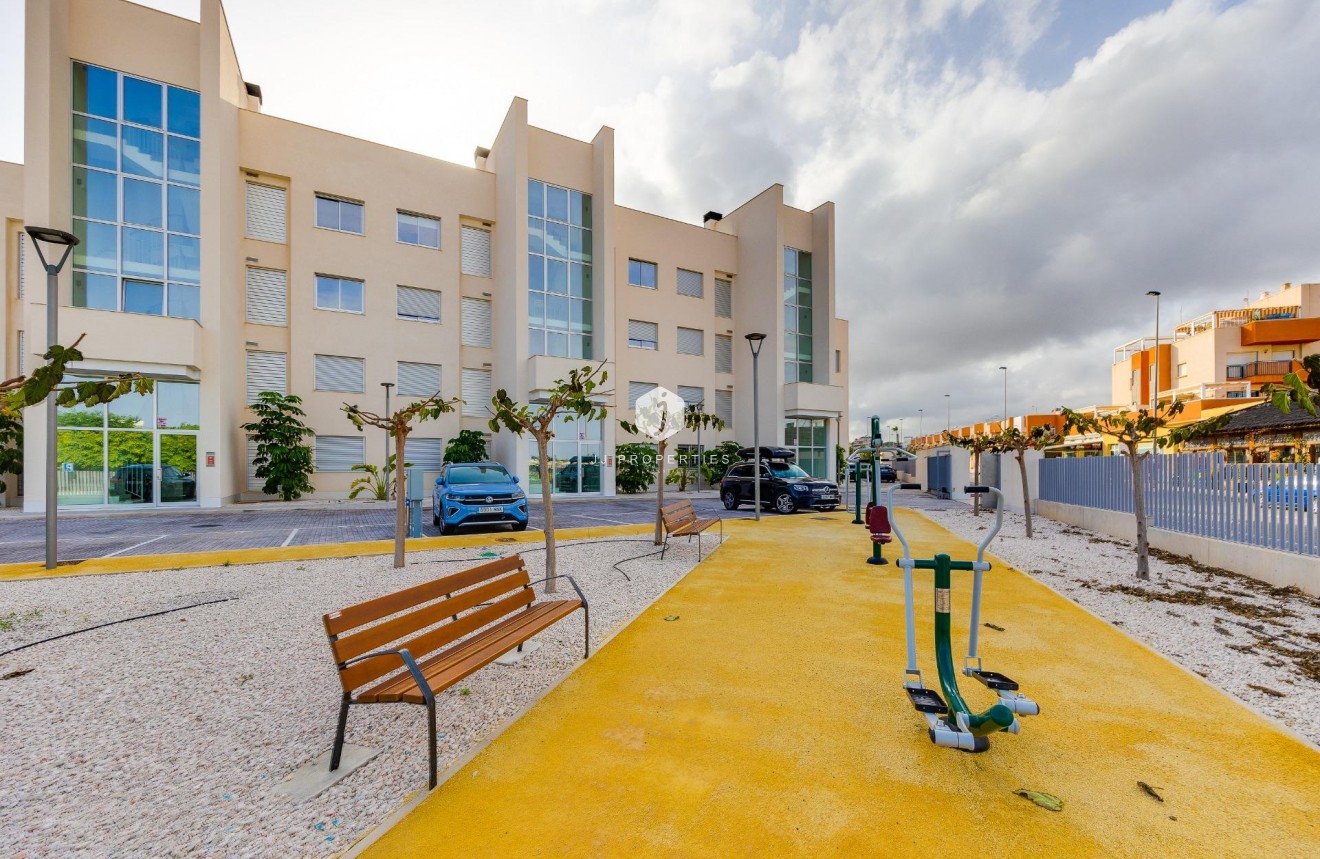 Tweedehands - Appartement / flat -
Orihuela Costa - Villamartín-las Filipinas