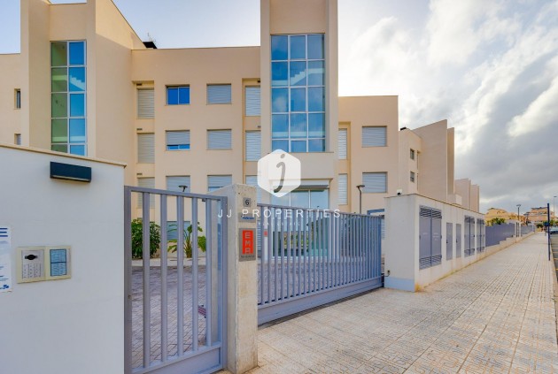 Tweedehands - Appartement / flat -
Orihuela Costa - Villamartín-las Filipinas