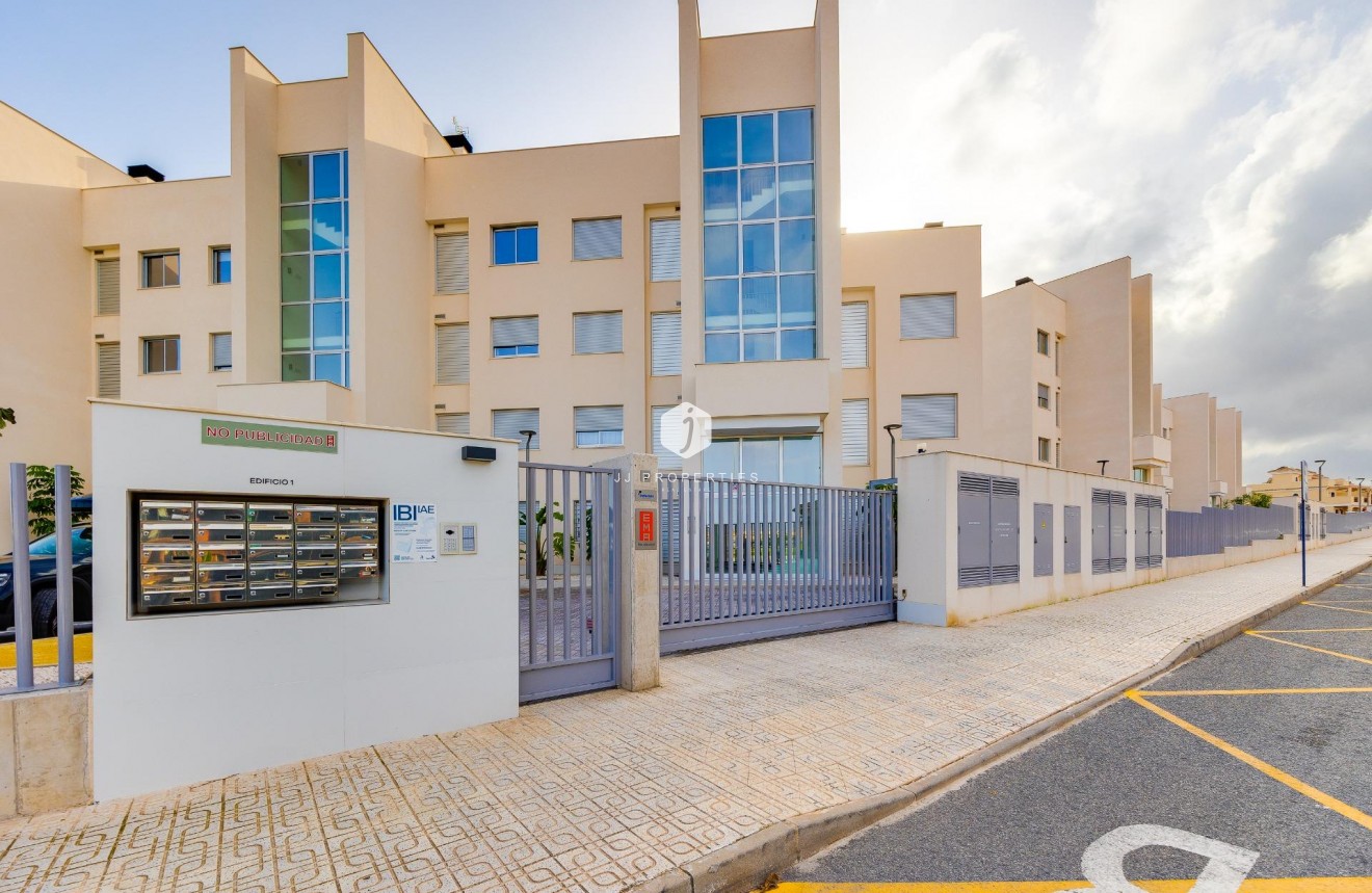 Tweedehands - Appartement / flat -
Orihuela Costa - Villamartín-las Filipinas