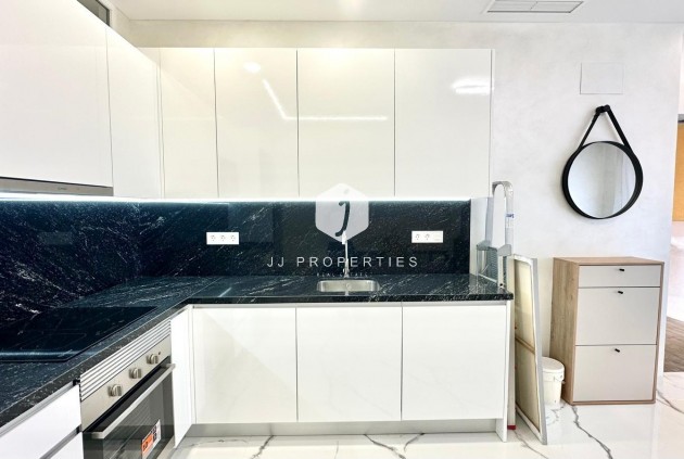 Tweedehands - Appartement / flat -
Torrevieja - Playa del Cura