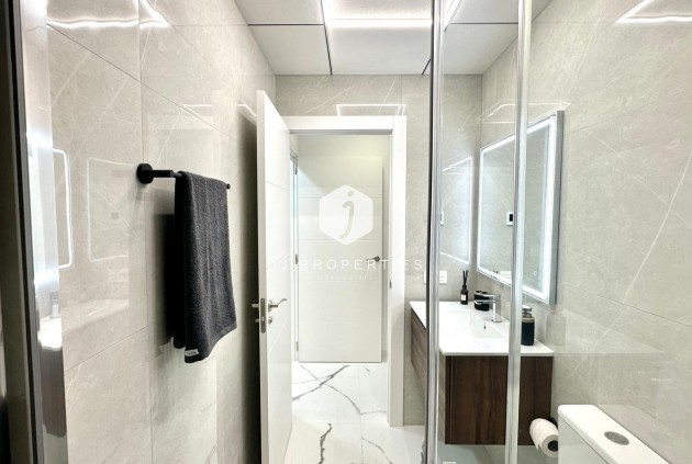 Tweedehands - Appartement / flat -
Torrevieja - Playa del Cura