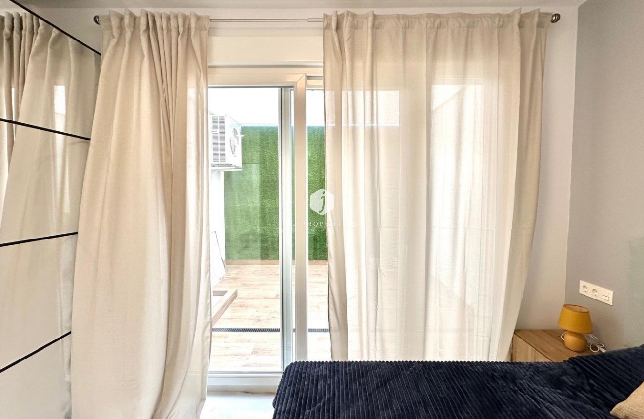 Tweedehands - Appartement / flat -
Torrevieja - Playa del Cura