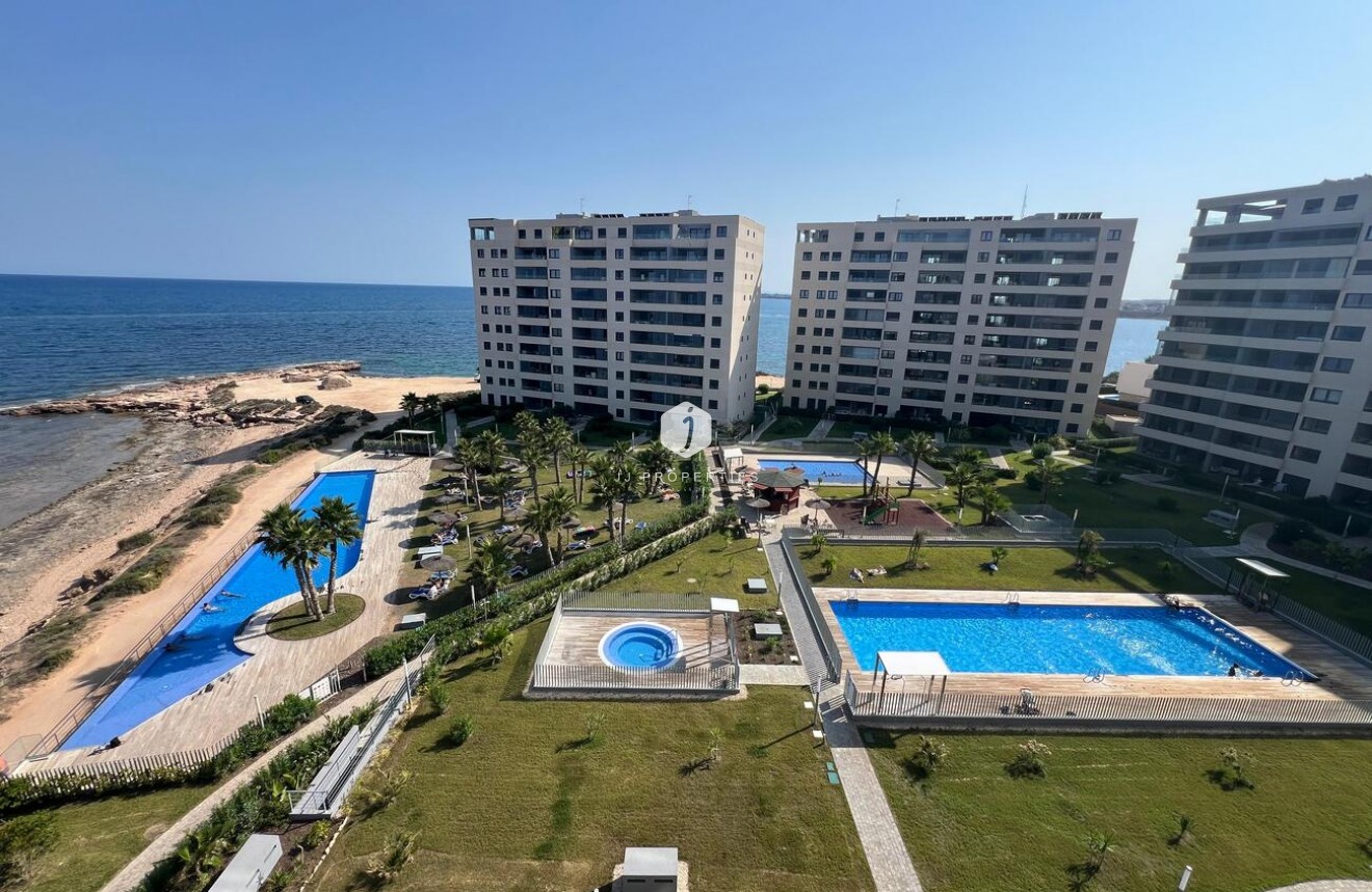 Tweedehands - Appartement / flat -
Punta Prima - Orihuela Costa