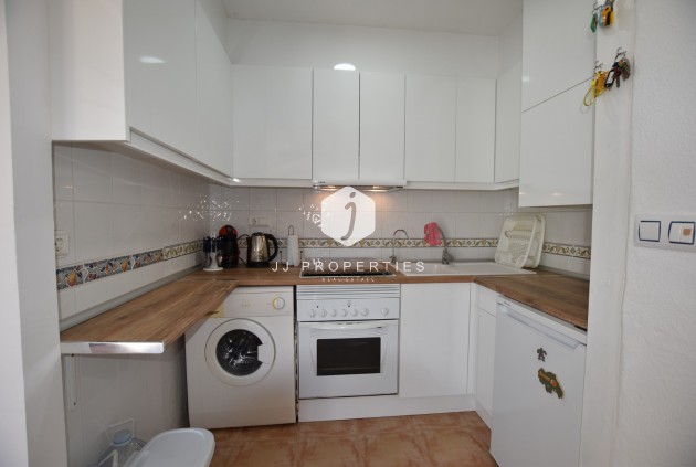 Z drugiej ręki - Mieszkanie w bloku -
Algorfa - Inland