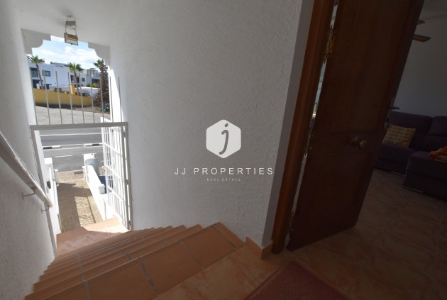 Z drugiej ręki - Mieszkanie w bloku -
Algorfa - Inland