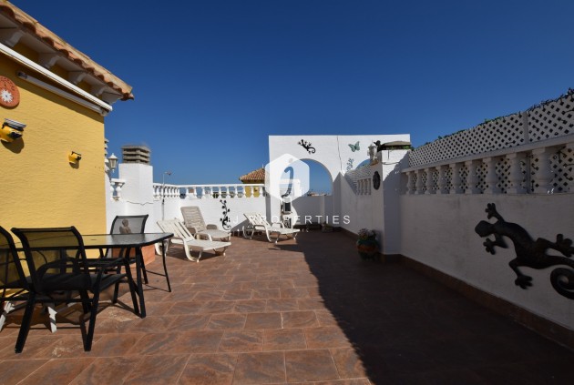 Z drugiej ręki - Mieszkanie w bloku -
Algorfa - Inland