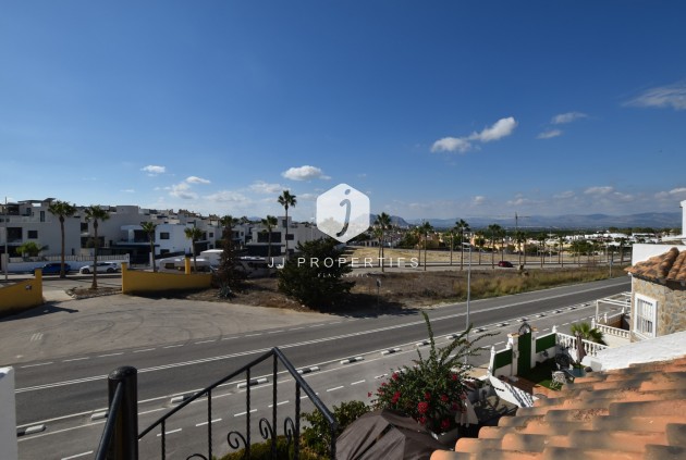 Z drugiej ręki - Mieszkanie w bloku -
Algorfa - Inland