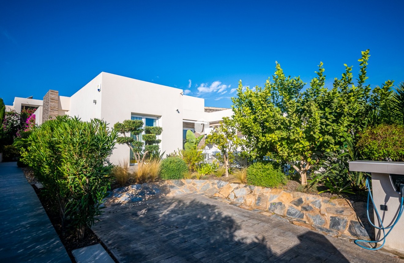 Resale - Villa -
Algorfa - Inland