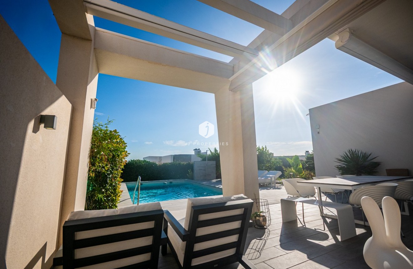 Resale - Villa -
Algorfa - Inland