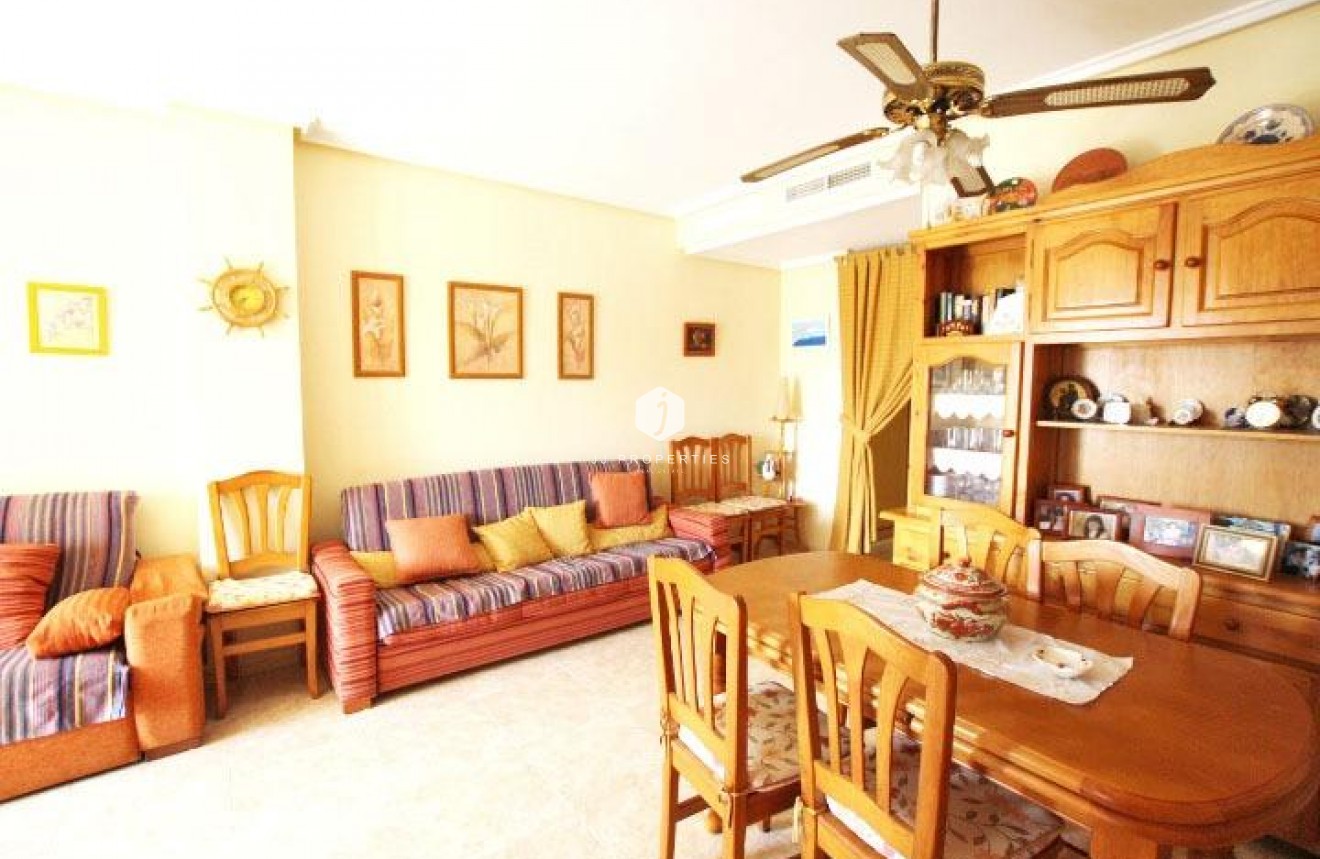 Tweedehands - Appartement / flat -
Guardamar del Segura - Pueblo