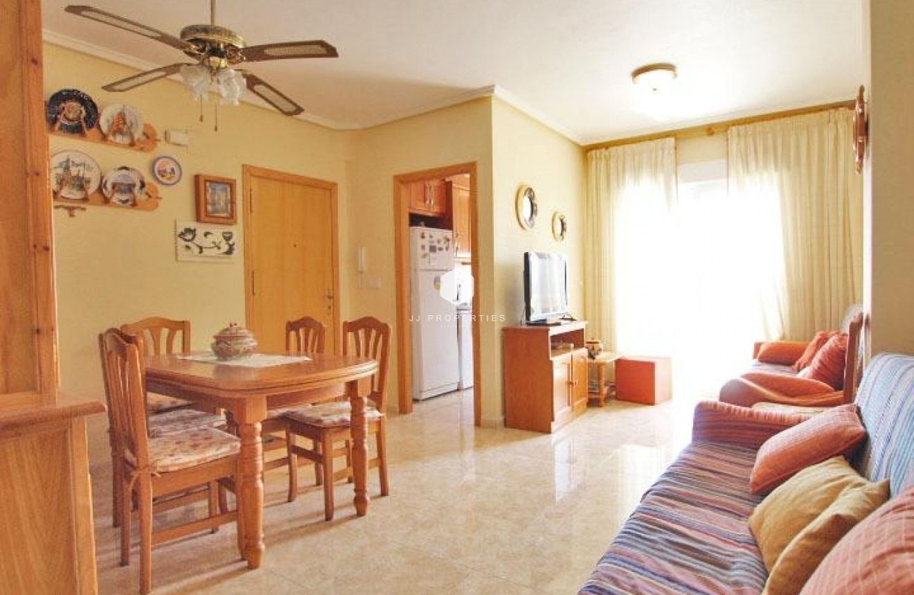 Tweedehands - Appartement / flat -
Guardamar del Segura - Pueblo