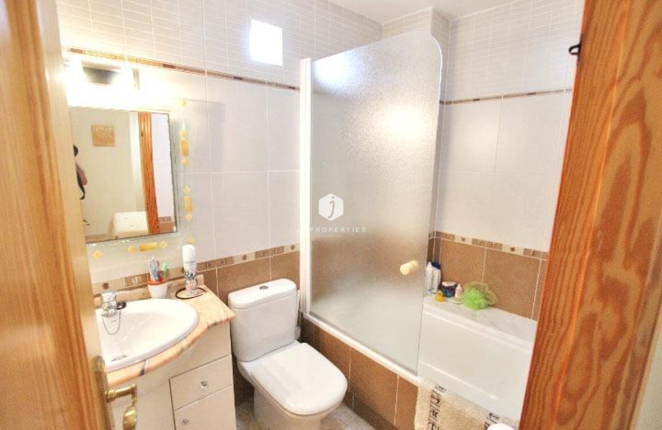 Tweedehands - Appartement / flat -
Guardamar del Segura - Pueblo