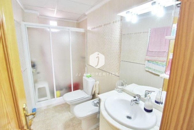 Tweedehands - Appartement / flat -
Guardamar del Segura - Pueblo