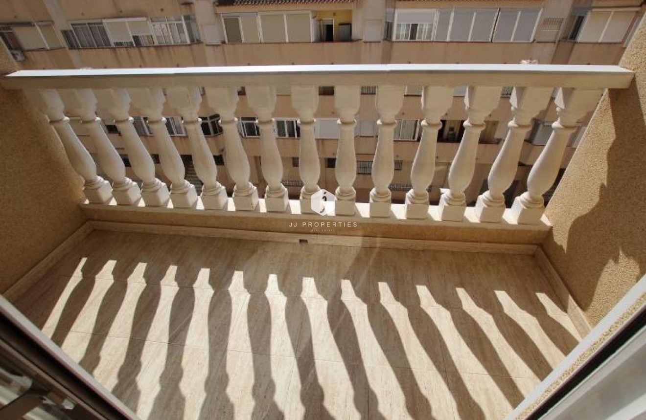 Tweedehands - Appartement / flat -
Guardamar del Segura - Centro