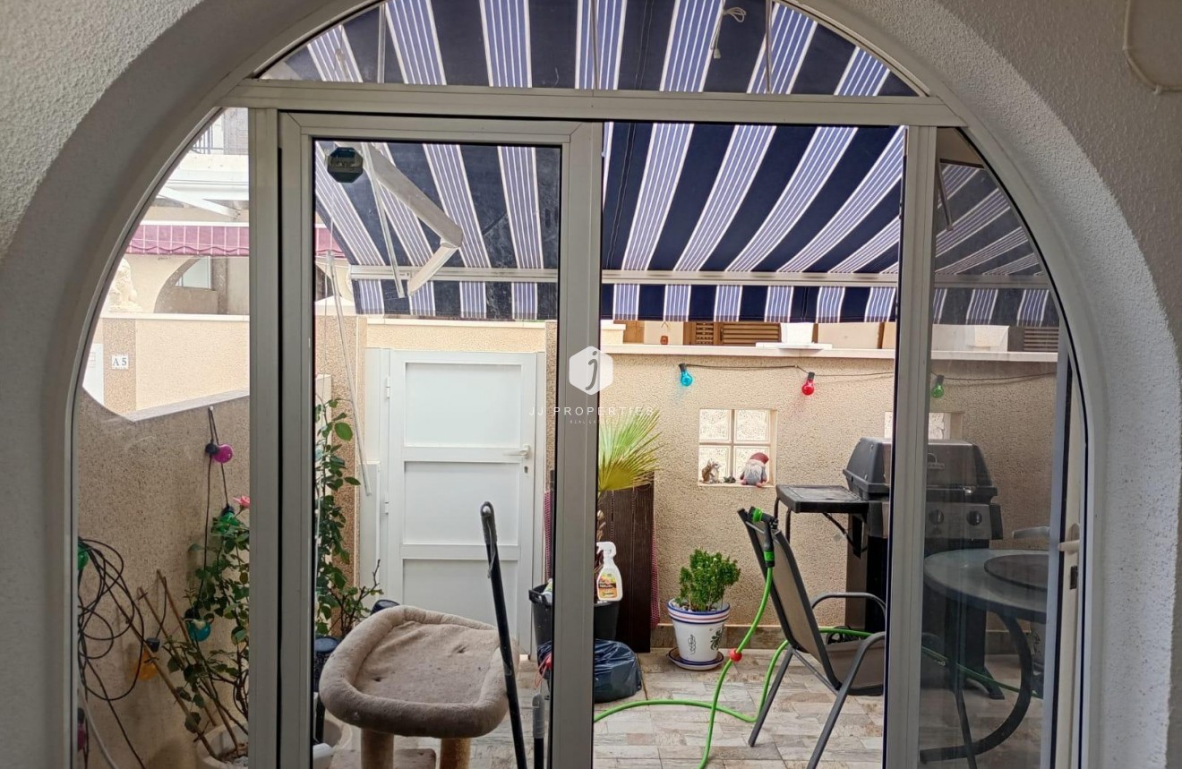 Tweedehands - Bungalow -
Torrevieja - La Siesta - El Salado - Torreta