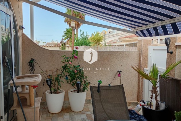 Tweedehands - Bungalow -
Torrevieja - La Siesta - El Salado - Torreta