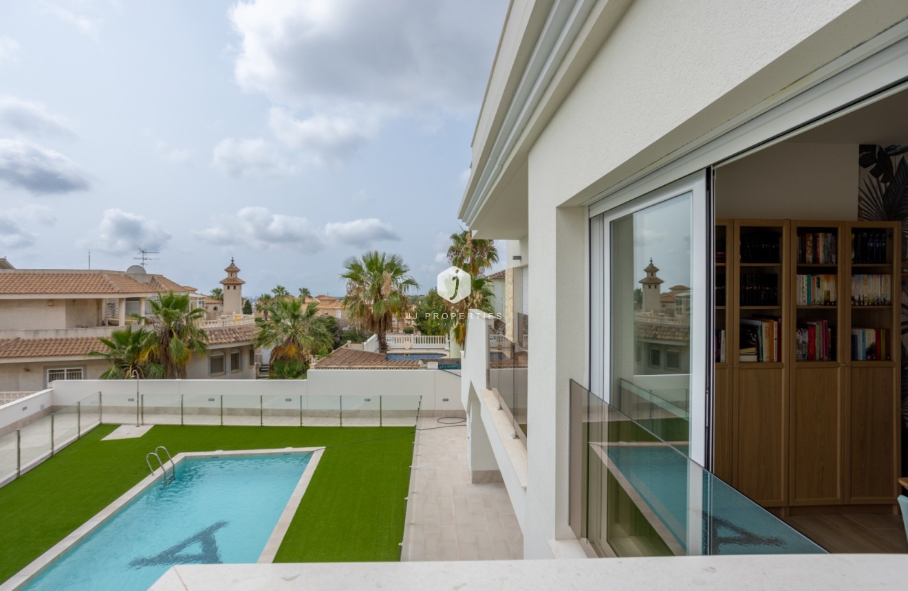 Tweedehands - Appartement / flat -
Orihuela Costa - Costa Blanca