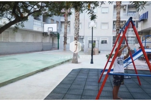 Tweedehands - Appartement / flat -
Torrevieja - Costa Blanca