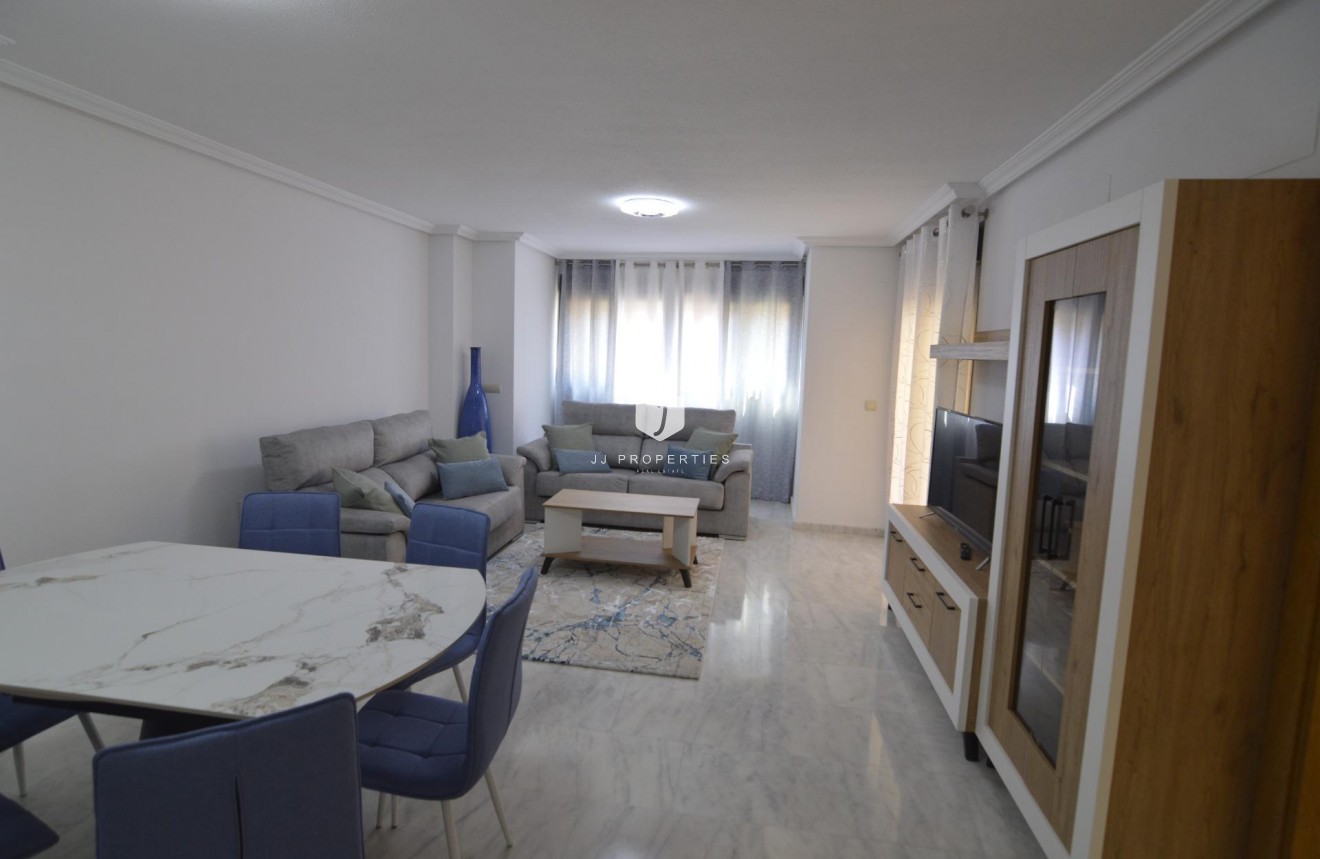 Tweedehands - Appartement / flat -
Torrevieja - Playa del Cura