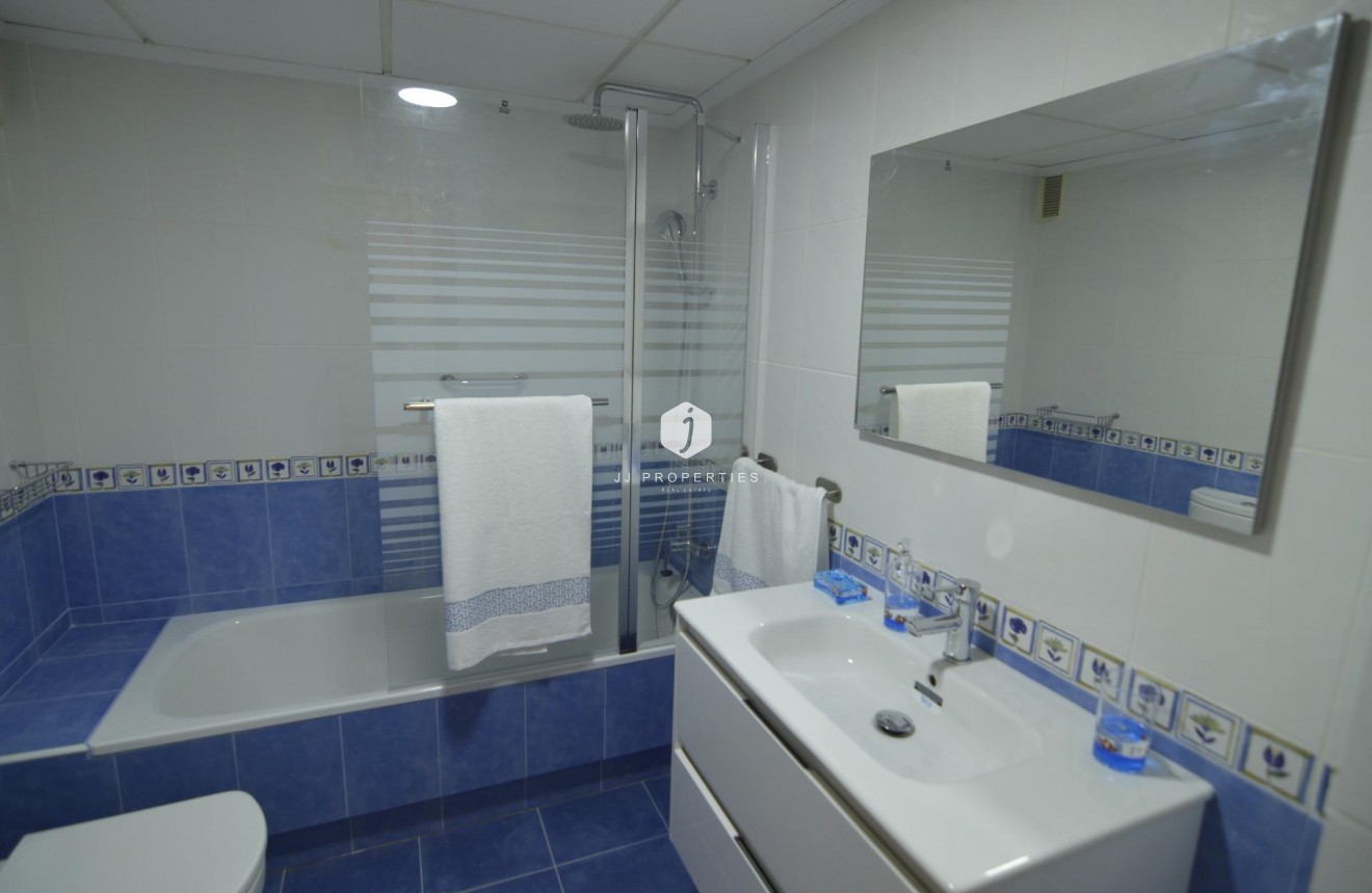 Tweedehands - Appartement / flat -
Torrevieja - Playa del Cura