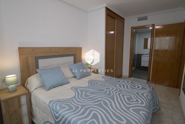 Tweedehands - Appartement / flat -
Torrevieja - Playa del Cura