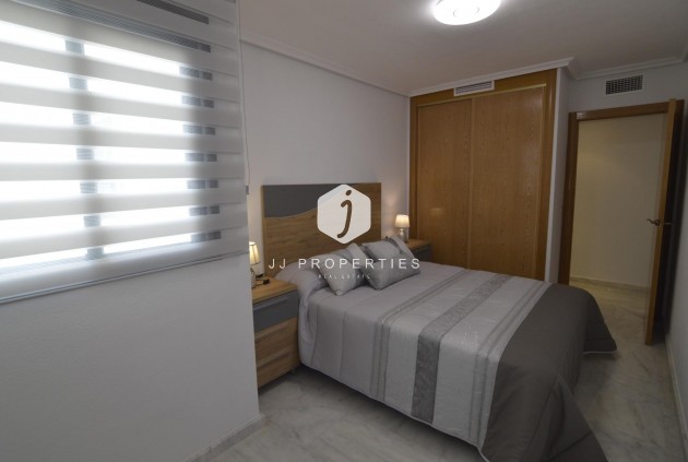Tweedehands - Appartement / flat -
Torrevieja - Playa del Cura