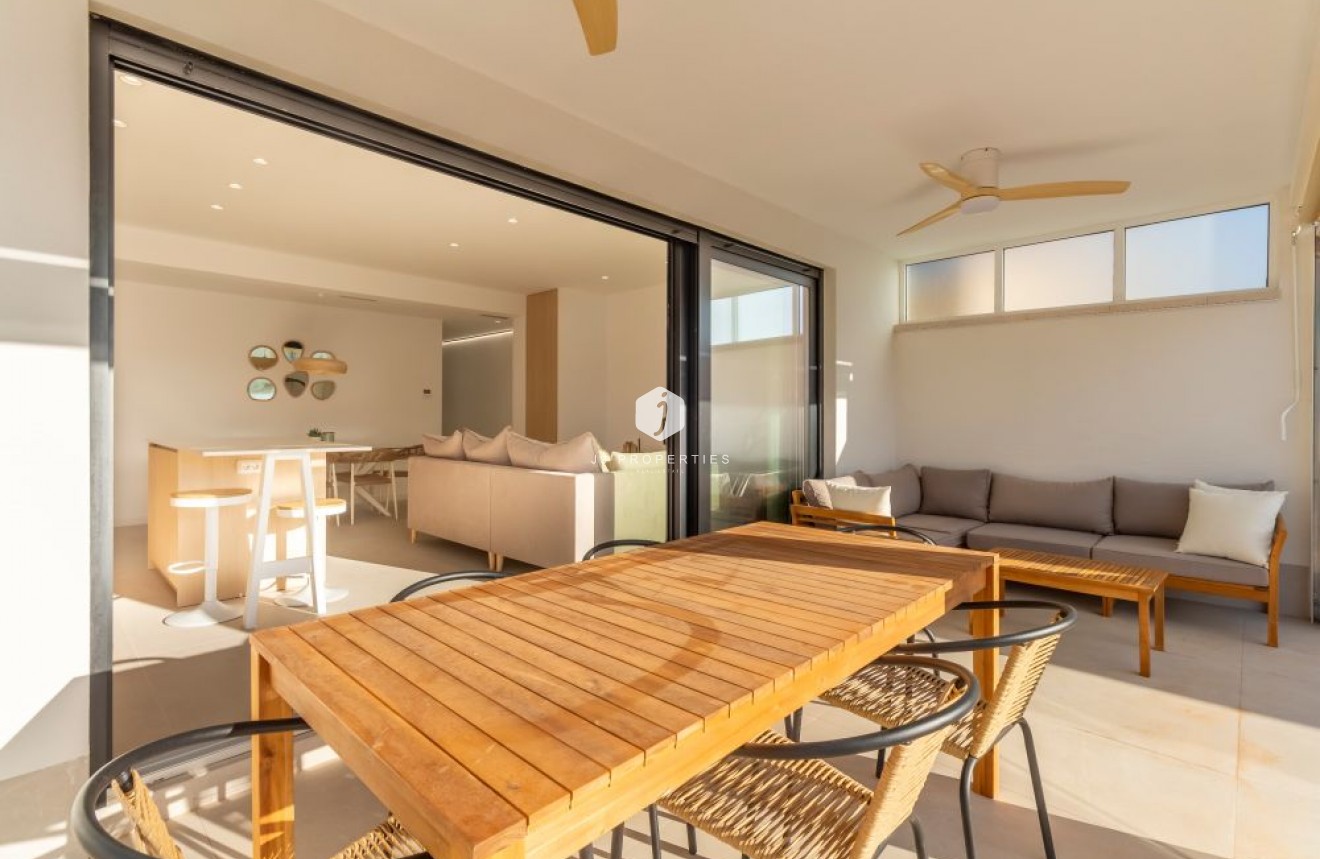 Tweedehands - Chalet -
Torrevieja - Costa Blanca