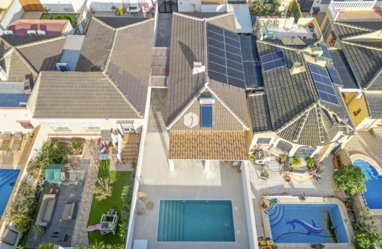 Tweedehands - Chalet -
Torrevieja - Costa Blanca