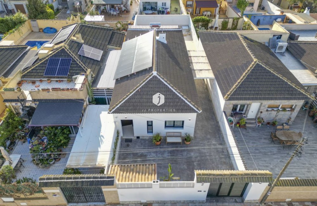 Tweedehands - Chalet -
Torrevieja - Costa Blanca