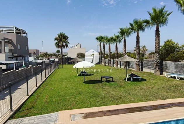 Tweedehands - Villa -
Torrevieja - Costa Blanca