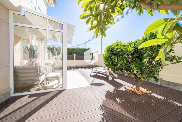 Tweedehands - duplex -
Torrevieja - Costa Blanca