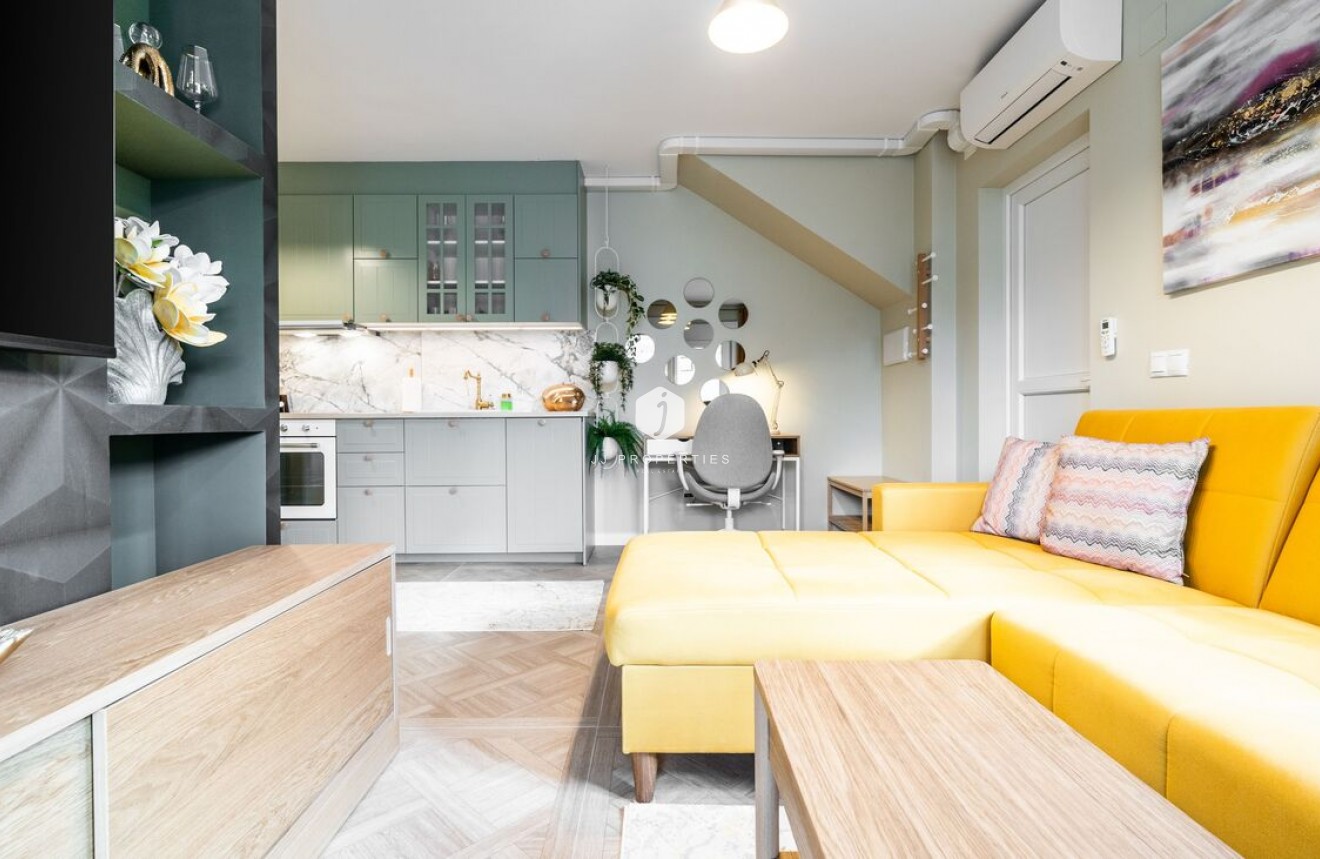 Tweedehands - duplex -
Torrevieja - Costa Blanca