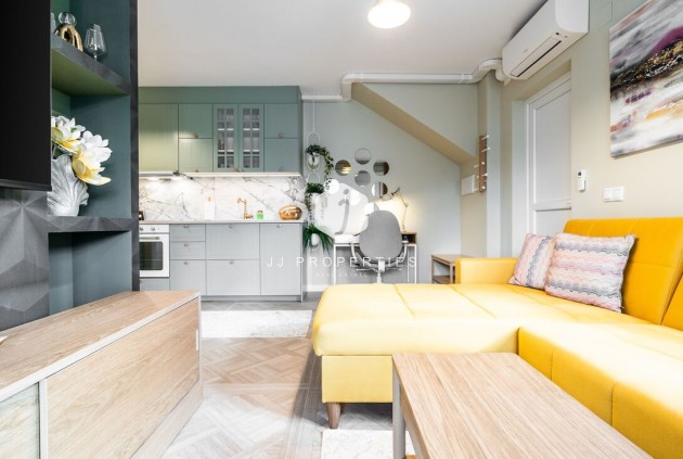 Tweedehands - duplex -
Torrevieja - Costa Blanca