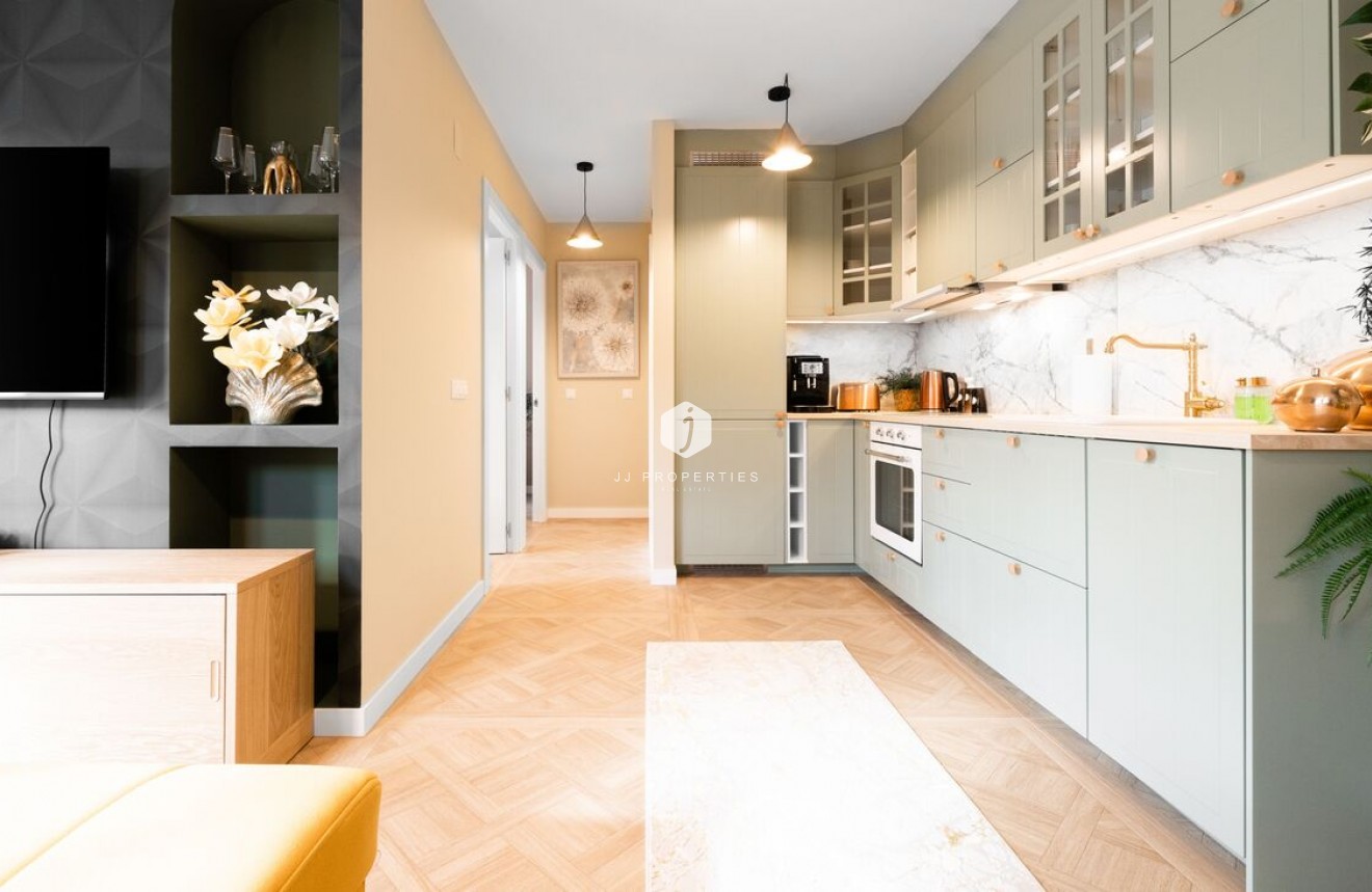 Tweedehands - duplex -
Torrevieja - Costa Blanca