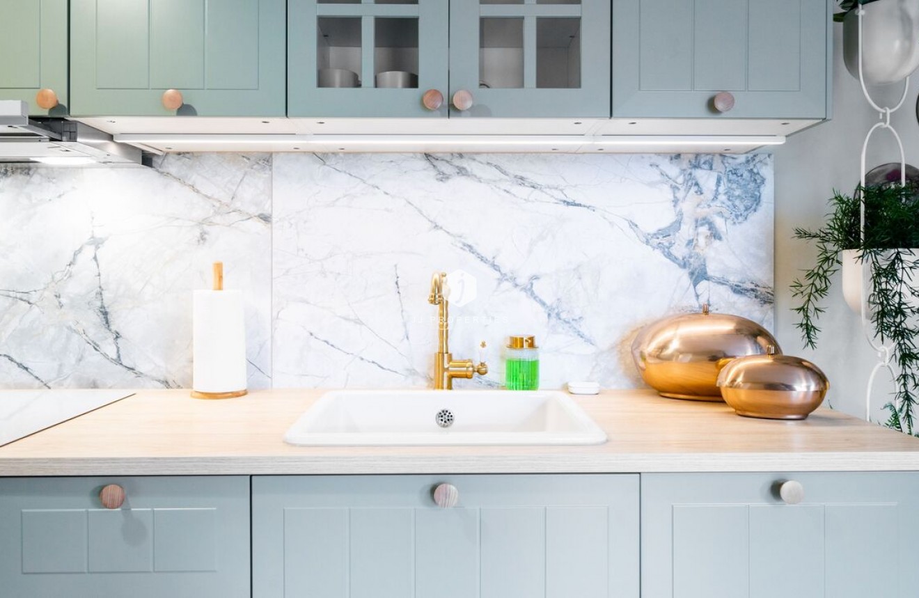 Tweedehands - duplex -
Torrevieja - Costa Blanca