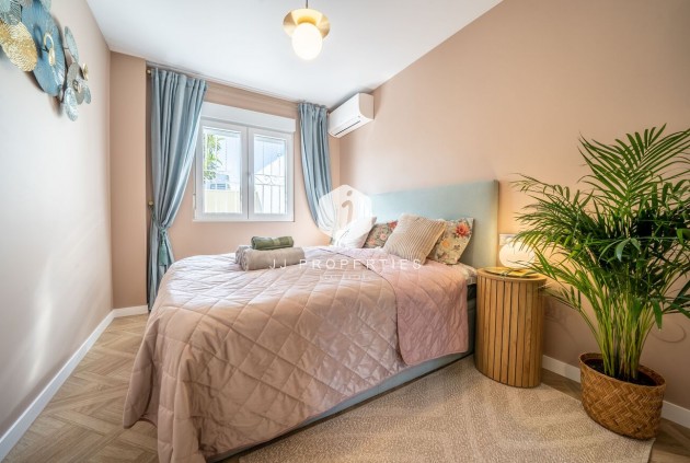 Tweedehands - duplex -
Torrevieja - Costa Blanca